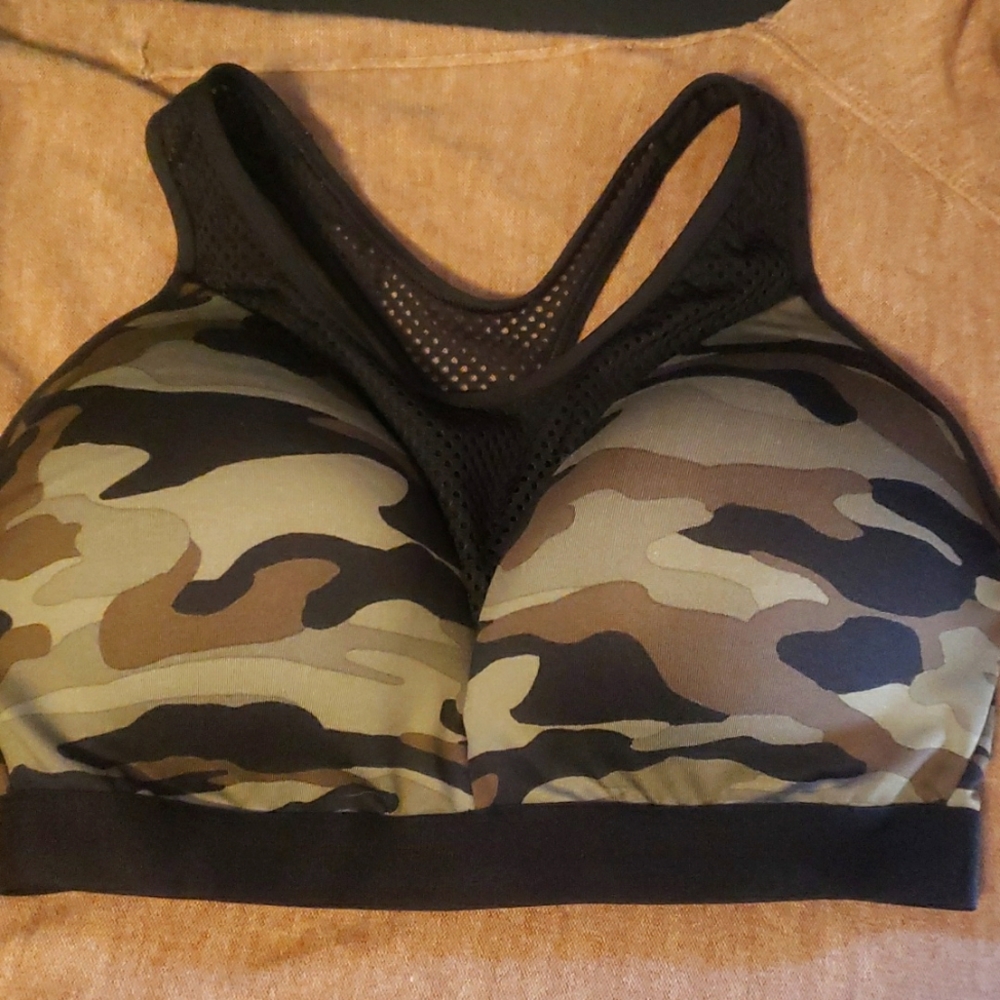 Sports bra sz D